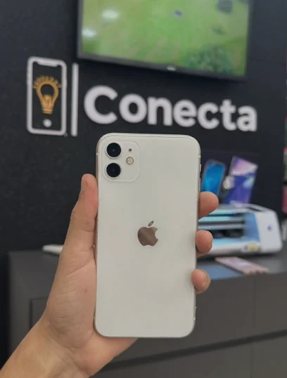 iPhone com o vidro traseiro novo